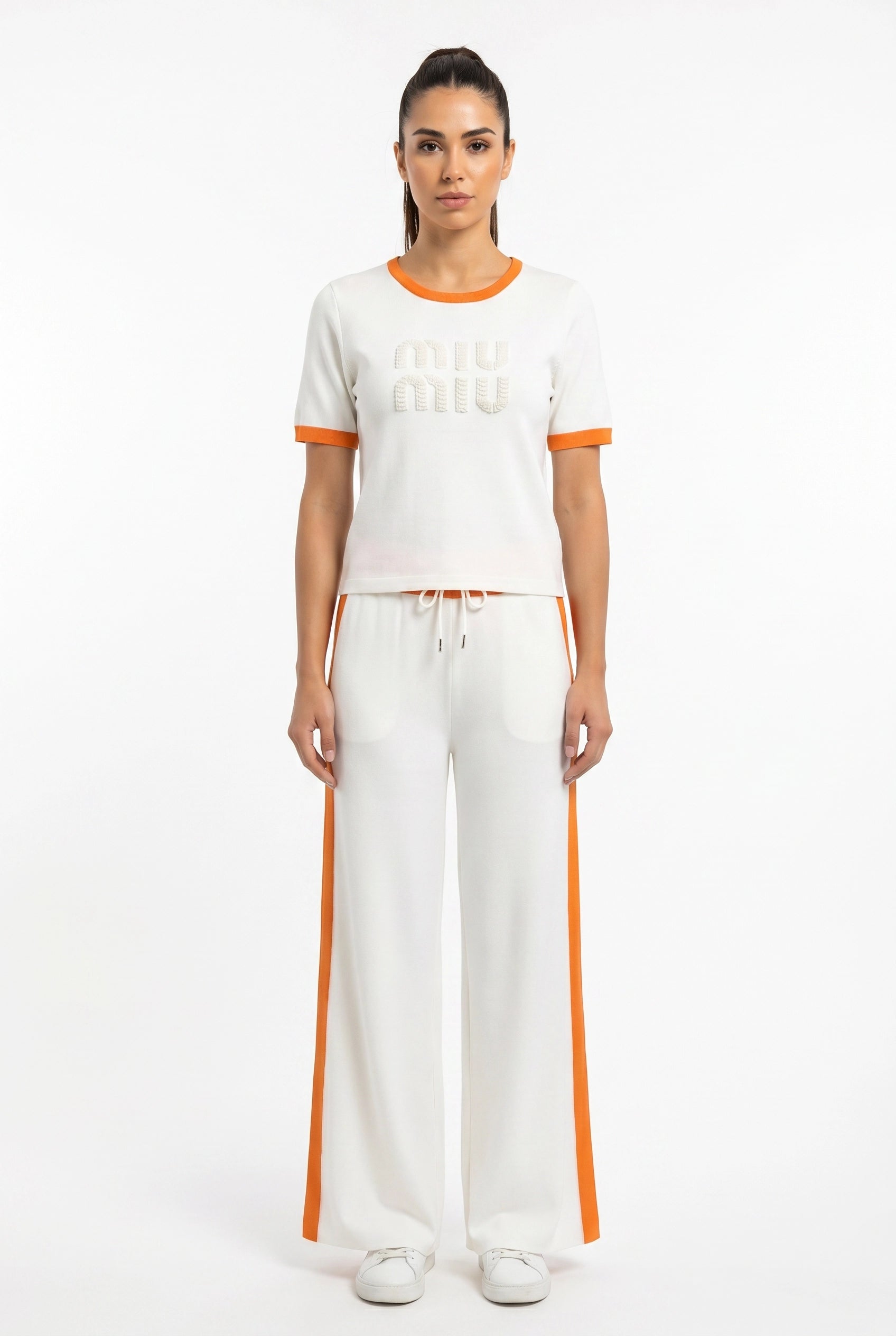 Summer New Fashion Anti-Wrinkle Suit Women's - on model