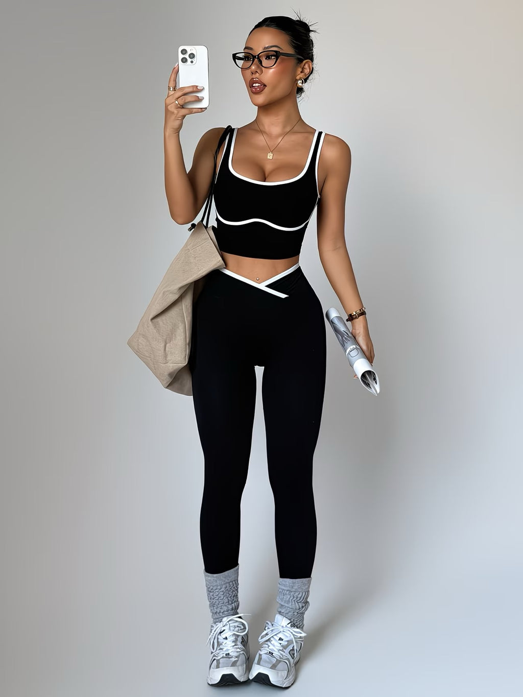 Two-Piece Set: Black And White