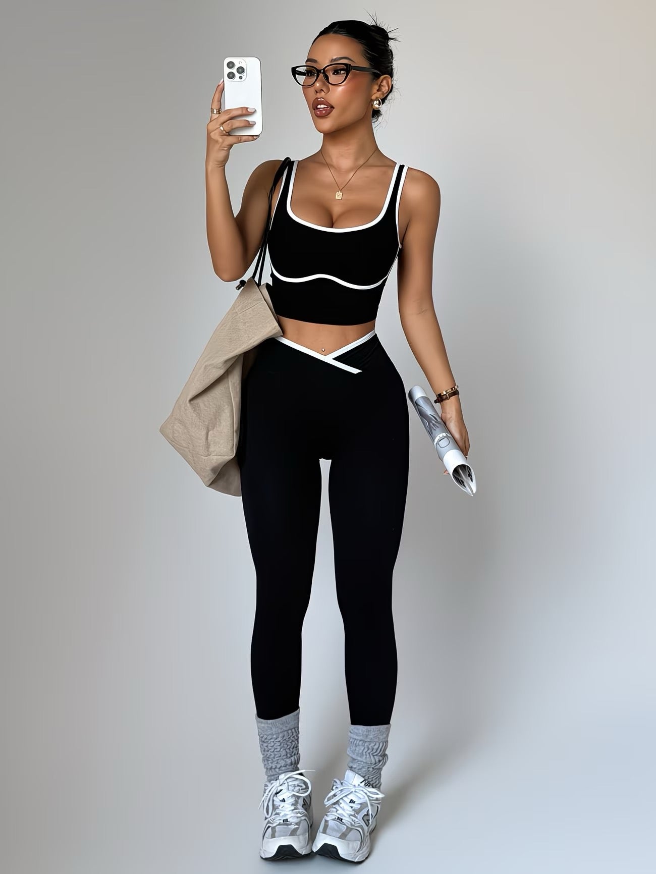 Two-Piece Set: Black And White