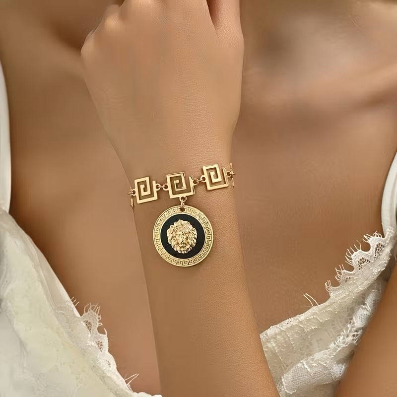 Fashionable Vintage Baroque